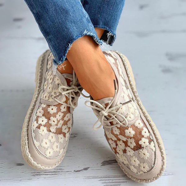 Embroidered Liz Sneakers
